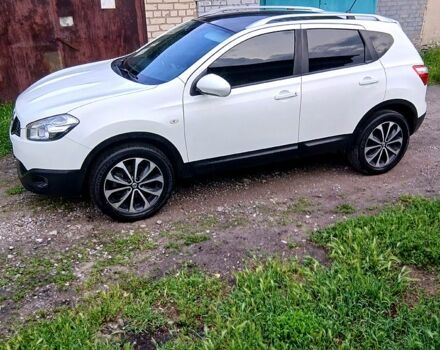 Белый Ниссан Кашкай, объемом двигателя 1.5 л и пробегом 274 тыс. км за 11300 $, фото 6 на Automoto.ua