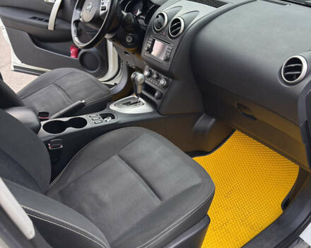 Білий Ніссан Кашкай, об'ємом двигуна 2 л та пробігом 147 тис. км за 12300 $, фото 19 на Automoto.ua