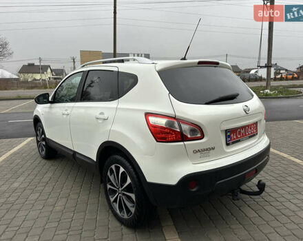 Белый Ниссан Кашкай, объемом двигателя 1.5 л и пробегом 167 тыс. км за 10499 $, фото 6 на Automoto.ua