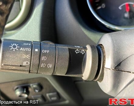 Белый Ниссан Кашкай, объемом двигателя 1.6 л и пробегом 200 тыс. км за 8888 $, фото 8 на Automoto.ua