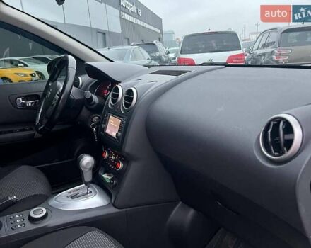 Белый Ниссан Кашкай, объемом двигателя 2 л и пробегом 128 тыс. км за 12490 $, фото 39 на Automoto.ua