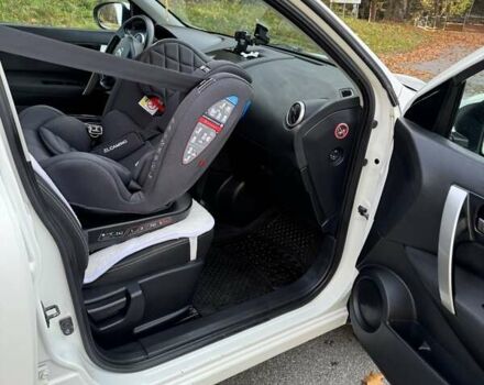 Белый Ниссан Кашкай, объемом двигателя 1.6 л и пробегом 214 тыс. км за 10800 $, фото 8 на Automoto.ua