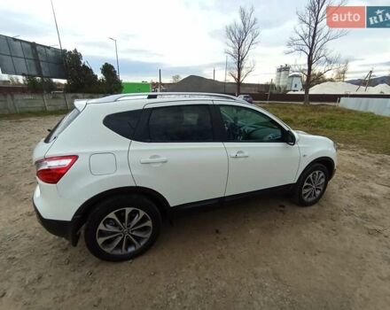 Білий Ніссан Кашкай, об'ємом двигуна 2 л та пробігом 231 тис. км за 11800 $, фото 13 на Automoto.ua