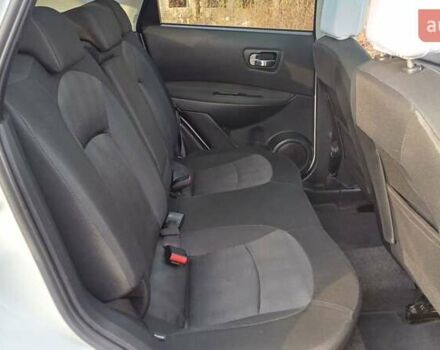 Белый Ниссан Кашкай, объемом двигателя 1.6 л и пробегом 227 тыс. км за 10800 $, фото 28 на Automoto.ua