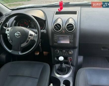 Белый Ниссан Кашкай, объемом двигателя 1.5 л и пробегом 234 тыс. км за 10500 $, фото 24 на Automoto.ua