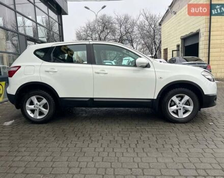 Белый Ниссан Кашкай, объемом двигателя 2 л и пробегом 151 тыс. км за 11300 $, фото 7 на Automoto.ua