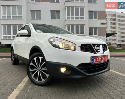 Белый Ниссан Кашкай, объемом двигателя 1.5 л и пробегом 167 тыс. км за 10499 $, фото 3 на Automoto.ua