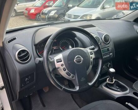 Белый Ниссан Кашкай, объемом двигателя 1.5 л и пробегом 178 тыс. км за 10299 $, фото 20 на Automoto.ua