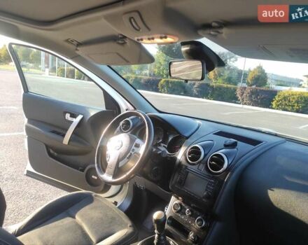 Белый Ниссан Кашкай, объемом двигателя 1.5 л и пробегом 245 тыс. км за 10800 $, фото 30 на Automoto.ua