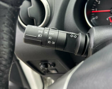 Белый Ниссан Кашкай, объемом двигателя 1.6 л и пробегом 170 тыс. км за 10555 $, фото 19 на Automoto.ua