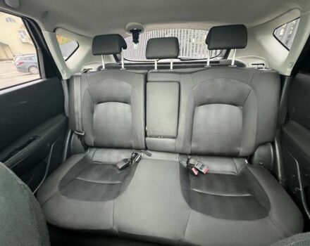 Белый Ниссан Кашкай, объемом двигателя 1.6 л и пробегом 170 тыс. км за 10555 $, фото 8 на Automoto.ua