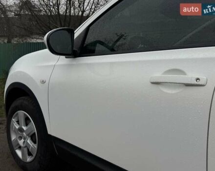 Белый Ниссан Кашкай, объемом двигателя 1.5 л и пробегом 234 тыс. км за 10500 $, фото 10 на Automoto.ua