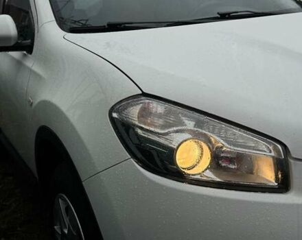 Белый Ниссан Кашкай, объемом двигателя 1.5 л и пробегом 234 тыс. км за 10500 $, фото 3 на Automoto.ua