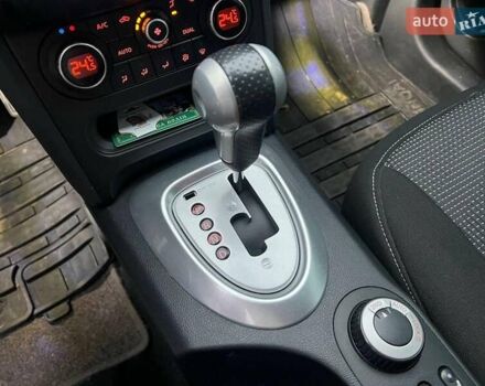 Белый Ниссан Кашкай, объемом двигателя 2 л и пробегом 128 тыс. км за 12490 $, фото 30 на Automoto.ua