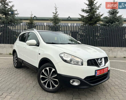 Белый Ниссан Кашкай, объемом двигателя 1.6 л и пробегом 170 тыс. км за 10555 $, фото 1 на Automoto.ua