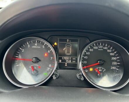 Белый Ниссан Кашкай, объемом двигателя 1.6 л и пробегом 170 тыс. км за 10555 $, фото 7 на Automoto.ua