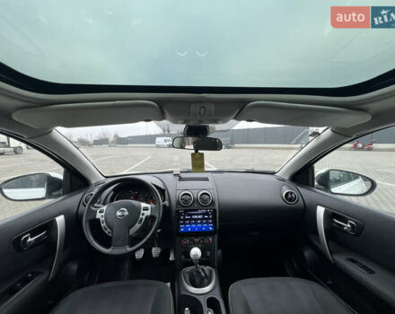 Белый Ниссан Кашкай, объемом двигателя 1.6 л и пробегом 170 тыс. км за 10555 $, фото 41 на Automoto.ua