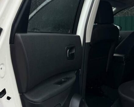 Белый Ниссан Кашкай, объемом двигателя 1.5 л и пробегом 234 тыс. км за 10500 $, фото 14 на Automoto.ua