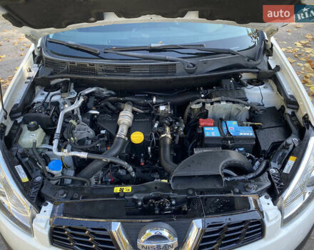 Білий Ніссан Кашкай, об'ємом двигуна 1.5 л та пробігом 194 тис. км за 9500 $, фото 27 на Automoto.ua
