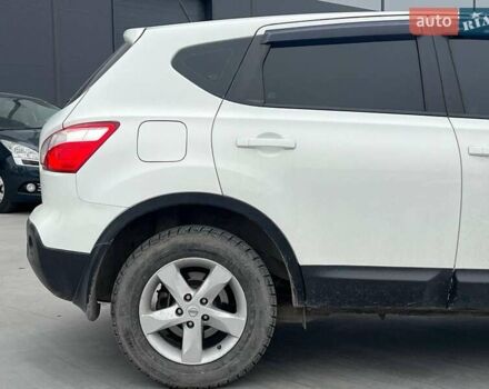 Белый Ниссан Кашкай, объемом двигателя 2 л и пробегом 128 тыс. км за 12490 $, фото 9 на Automoto.ua