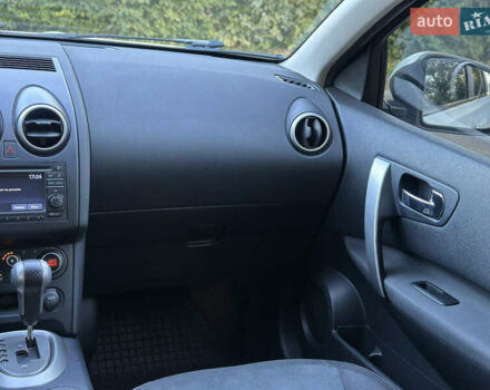 Белый Ниссан Кашкай, объемом двигателя 2 л и пробегом 152 тыс. км за 11400 $, фото 22 на Automoto.ua