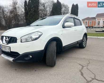 Белый Ниссан Кашкай, объемом двигателя 2 л и пробегом 190 тыс. км за 12000 $, фото 2 на Automoto.ua