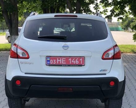 Белый Ниссан Кашкай, объемом двигателя 1.6 л и пробегом 215 тыс. км за 10500 $, фото 5 на Automoto.ua