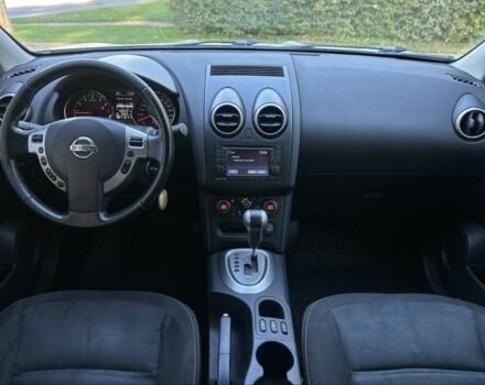 Белый Ниссан Кашкай, объемом двигателя 2 л и пробегом 152 тыс. км за 10600 $, фото 8 на Automoto.ua