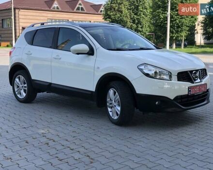 Белый Ниссан Кашкай, объемом двигателя 1.6 л и пробегом 215 тыс. км за 10500 $, фото 2 на Automoto.ua