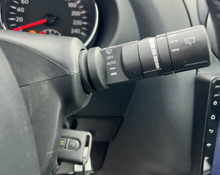 Белый Ниссан Кашкай, объемом двигателя 1.6 л и пробегом 170 тыс. км за 10555 $, фото 28 на Automoto.ua