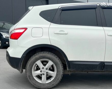 Белый Ниссан Кашкай, объемом двигателя 2 л и пробегом 128 тыс. км за 12490 $, фото 9 на Automoto.ua