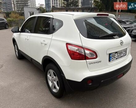 Білий Ніссан Кашкай, об'ємом двигуна 2 л та пробігом 176 тис. км за 11000 $, фото 7 на Automoto.ua