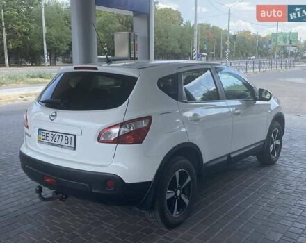Білий Ніссан Кашкай, об'ємом двигуна 1.6 л та пробігом 155 тис. км за 9999 $, фото 10 на Automoto.ua