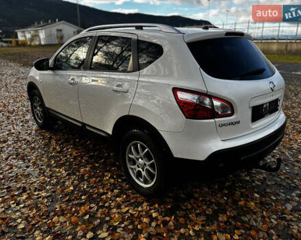 Белый Ниссан Кашкай, объемом двигателя 0 л и пробегом 191 тыс. км за 11650 $, фото 4 на Automoto.ua