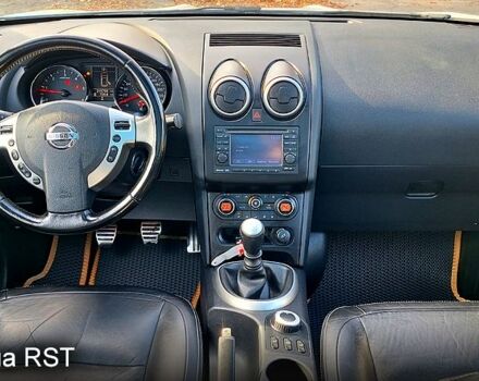 Белый Ниссан Кашкай, объемом двигателя 2 л и пробегом 215 тыс. км за 11700 $, фото 11 на Automoto.ua