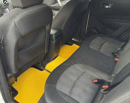 Білий Ніссан Кашкай, об'ємом двигуна 2 л та пробігом 147 тис. км за 12300 $, фото 14 на Automoto.ua