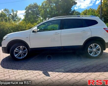 Белый Ниссан Кашкай, объемом двигателя 1.5 л и пробегом 258 тыс. км за 12500 $, фото 3 на Automoto.ua