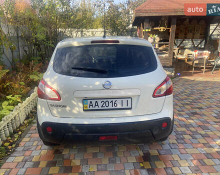 Ніссан Кашкай 2011 у Києві на Automoto.ua Білий Ніссан Кашкай, об'ємом двигуна 0 л та пробігом 210 тис. км за 9200 $, фото 11 на Automoto.ua