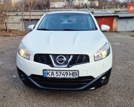 Білий Ніссан Кашкай, об'ємом двигуна 2 л та пробігом 115 тис. км за 9900 $, фото 34 на Automoto.ua