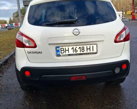 Белый Ниссан Кашкай, объемом двигателя 2 л и пробегом 132 тыс. км за 11084 $, фото 4 на Automoto.ua