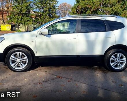 Белый Ниссан Кашкай, объемом двигателя 2 л и пробегом 215 тыс. км за 11700 $, фото 3 на Automoto.ua