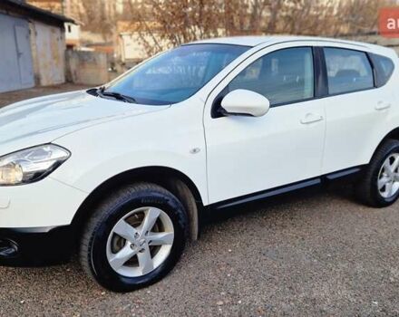 Білий Ніссан Кашкай, об'ємом двигуна 2 л та пробігом 115 тис. км за 9900 $, фото 36 на Automoto.ua