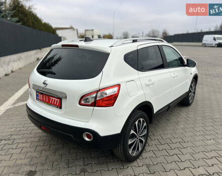 Белый Ниссан Кашкай, объемом двигателя 1.6 л и пробегом 170 тыс. км за 10555 $, фото 8 на Automoto.ua