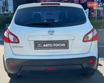 Белый Ниссан Кашкай, объемом двигателя 2 л и пробегом 197 тыс. км за 8690 $, фото 5 на Automoto.ua