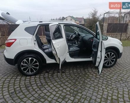 Білий Ніссан Кашкай, об'ємом двигуна 1.6 л та пробігом 216 тис. км за 11300 $, фото 73 на Automoto.ua