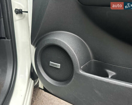 Белый Ниссан Кашкай, объемом двигателя 1.5 л и пробегом 229 тыс. км за 10650 $, фото 19 на Automoto.ua