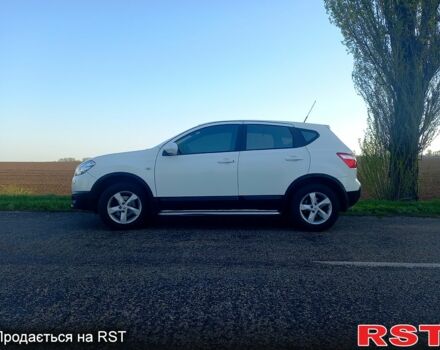 Белый Ниссан Кашкай, объемом двигателя 2 л и пробегом 150 тыс. км за 11900 $, фото 4 на Automoto.ua