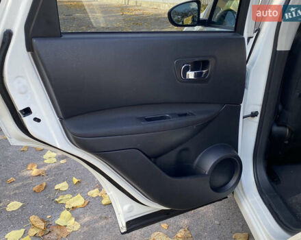Білий Ніссан Кашкай, об'ємом двигуна 1.5 л та пробігом 194 тис. км за 9500 $, фото 17 на Automoto.ua