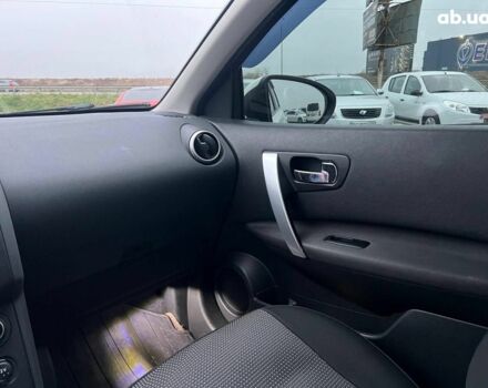 Белый Ниссан Кашкай, объемом двигателя 2 л и пробегом 128 тыс. км за 12490 $, фото 32 на Automoto.ua