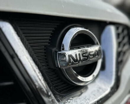 Білий Ніссан Кашкай, об'ємом двигуна 2 л та пробігом 221 тис. км за 9900 $, фото 6 на Automoto.ua